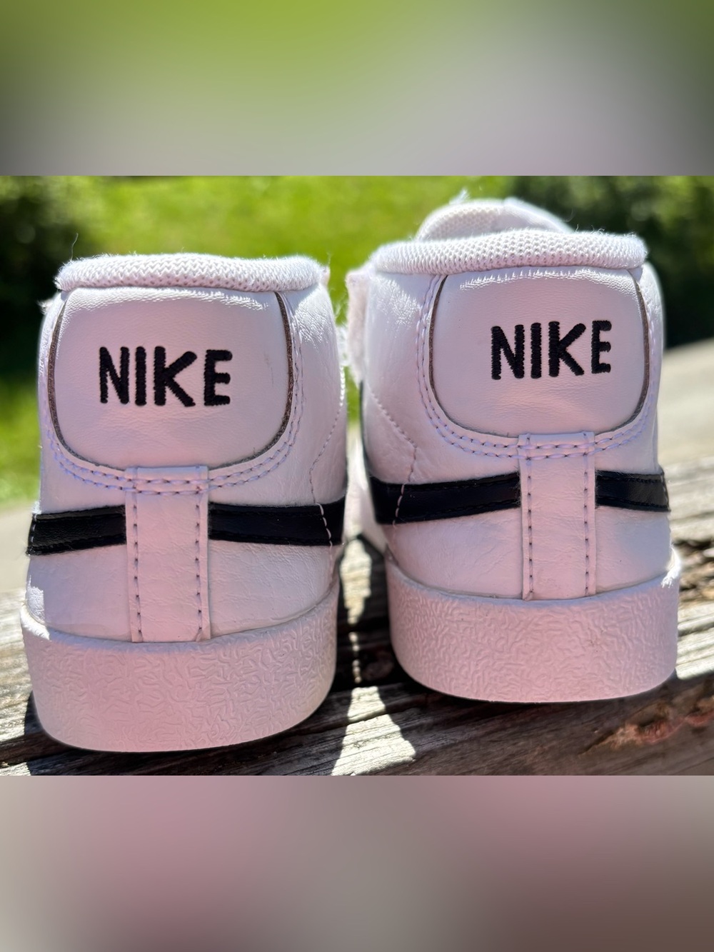 Nike Kids White High-Top Sneakers with Black Swoosh
Size 10C
VGUC-For Shoes - Picture 3 of 5